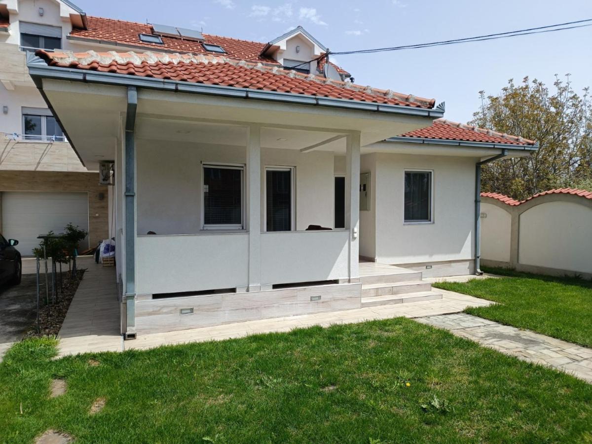Serbian Home With Garden Krnjaca Zewnętrze zdjęcie